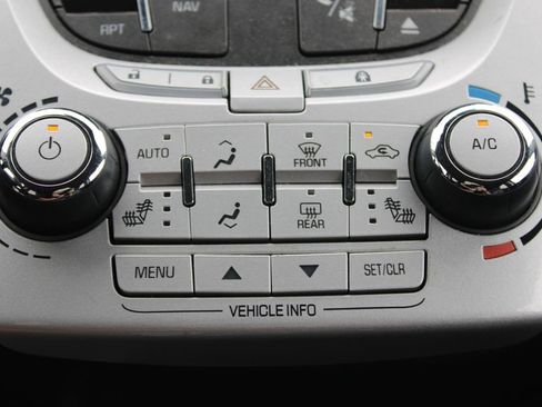 Used 2014 Chevrolet Equinox LTZ FWD image 26