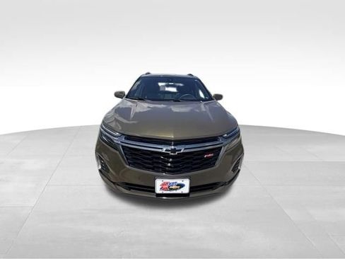 Used 2023 Chevrolet Equinox RS AWD/4WD image 3