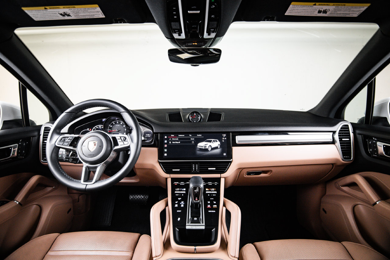 Certified 2023 Porsche Cayenne Platinum Edition AWD/4WD image 25