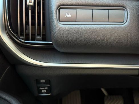 New 2025 Nissan Armada SV image 23