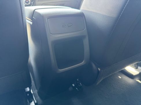 Used 2025 Chevrolet Trax LT w/ LT Convenience Package FWD image 22