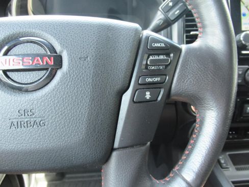 Used 2022 Nissan Titan PRO-4X w/ Pro-4x Convenience Package AWD/4WD image 26