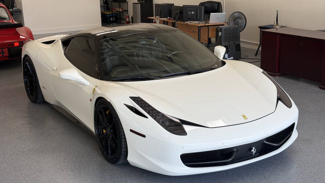Used 2012 Ferrari 458 Italia Coupe RWD image 6