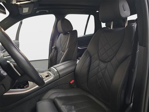 Used 2023 BMW X5 xDrive40i image 18