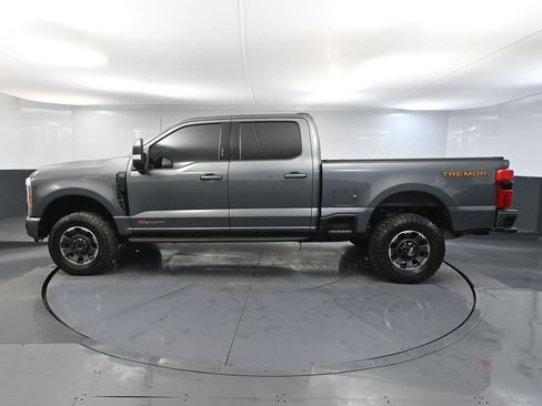 Used 2023 Ford F250 Lariat w/ Tremor Off-Road Package image 11