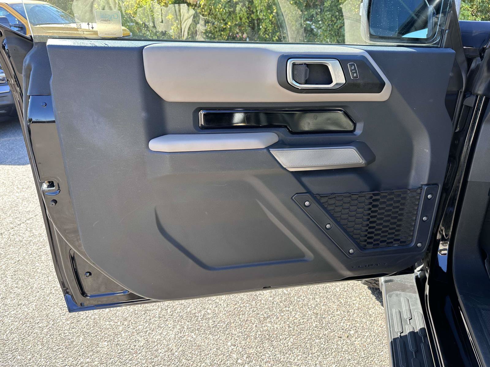 Used 2023 Ford Bronco Wildtrak AWD/4WD image 9