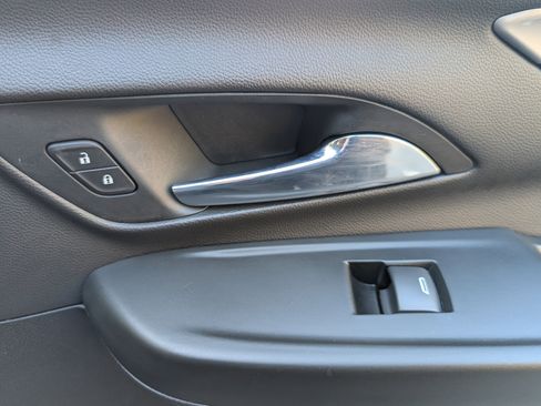 Used 2022 Chevrolet Bolt LT w/ Infotainment Package image 21