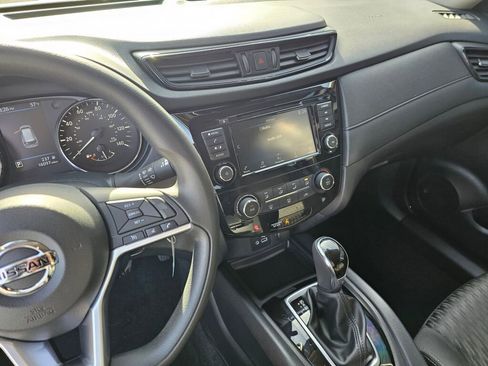 Used 2019 Nissan Rogue S AWD/4WD image 22