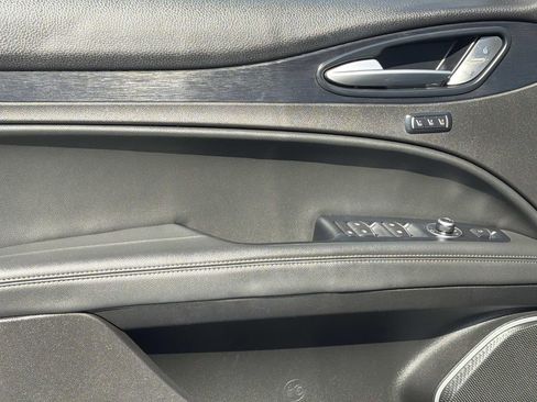 Used 2019 Alfa Romeo Stelvio image 14