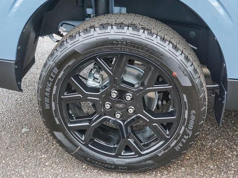 New 2025 Ford Maverick XLT w/ XLT Luxury Package image 10