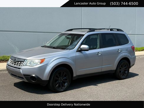 Used 2012 Subaru Forester 2.5X Premium w/ All-Weather Pkg AWD/4WD image 1