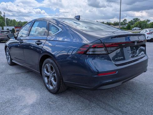 Certified 2023 Honda Accord EX image 8