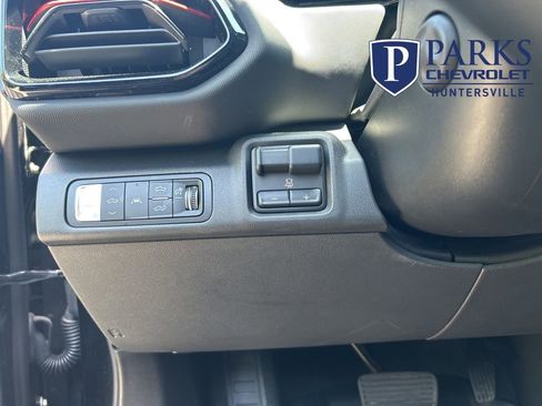 Used 2025 Chevrolet Silverado EV RST image 18