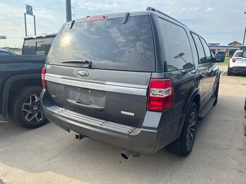 Used 2015 Ford Expedition XLT w/ Equipment Group 201A RWD image 4