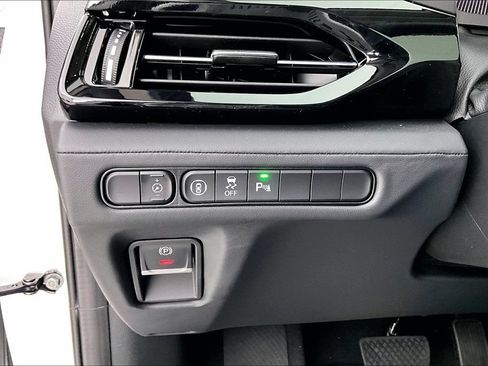Certified 2026 Acura MDX FWD w/ Technology Package image 32