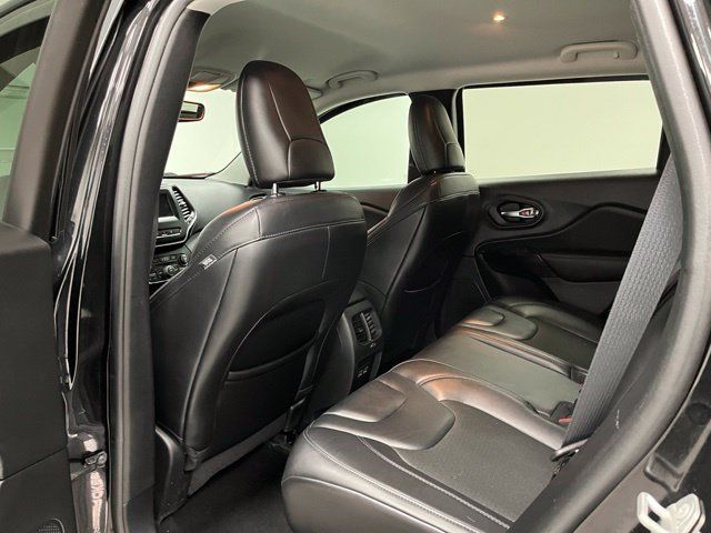 Used 2021 Jeep Cherokee Latitude Plus FWD image 38
