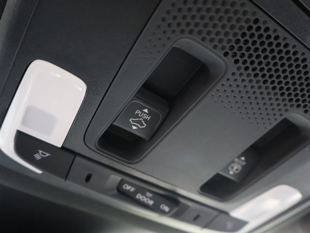 Used 2025 Honda Pilot Black Edition image 36