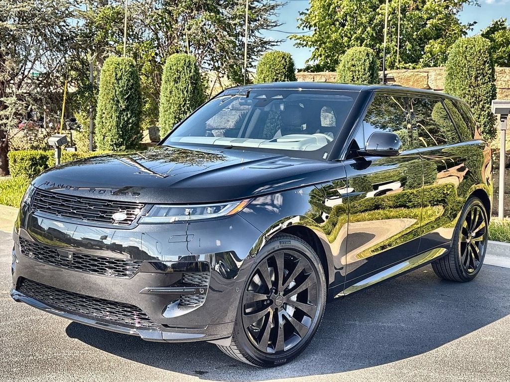 New 2027 Land Rover Range Rover Sport Dynamic SE AWD/4WD image 1