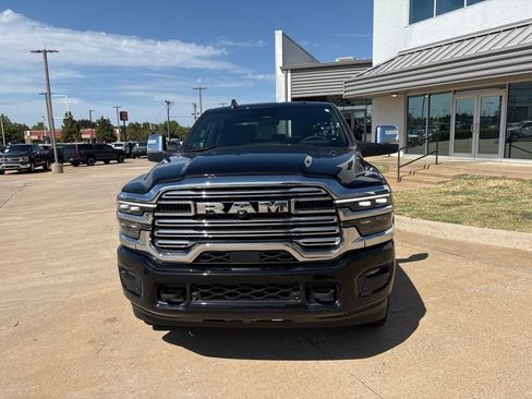 Used 2026 RAM 2500 Laramie AWD/4WD image 9