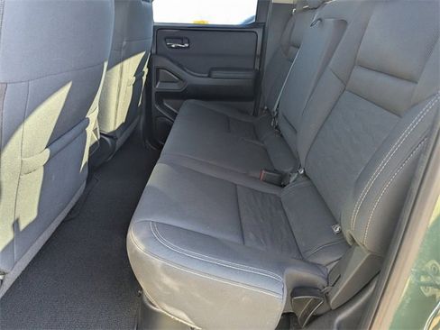 Used 2022 Nissan Frontier SV w/ Technology Package image 11