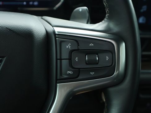 Used 2024 Chevrolet Silverado 1500 LT Trail Boss w/ LT Trail Boss Premium Package AWD/4WD image 16