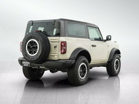 Used 2025 Ford Bronco Badlands w/ Sasquatch Package AWD/4WD image 5