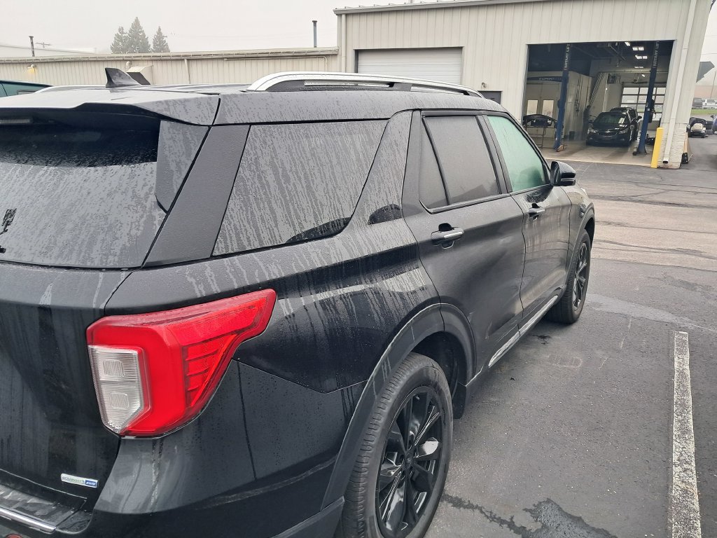 Used 2022 Ford Explorer Limited AWD/4WD image 7