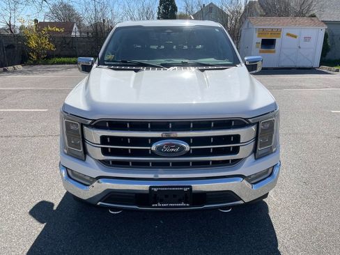 Used 2021 Ford F150 Lariat w/ Equipment Group 502A High AWD/4WD image 3