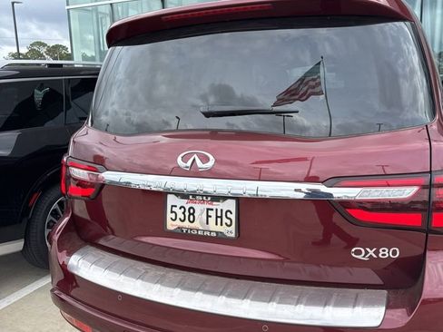Used 2022 INFINITI QX80 Sensory w/ Cargo Package image 3