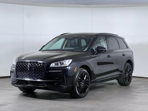 Used 2023 Lincoln Corsair Reserve w/ Equipment Group 201A AWD/4WD image 1