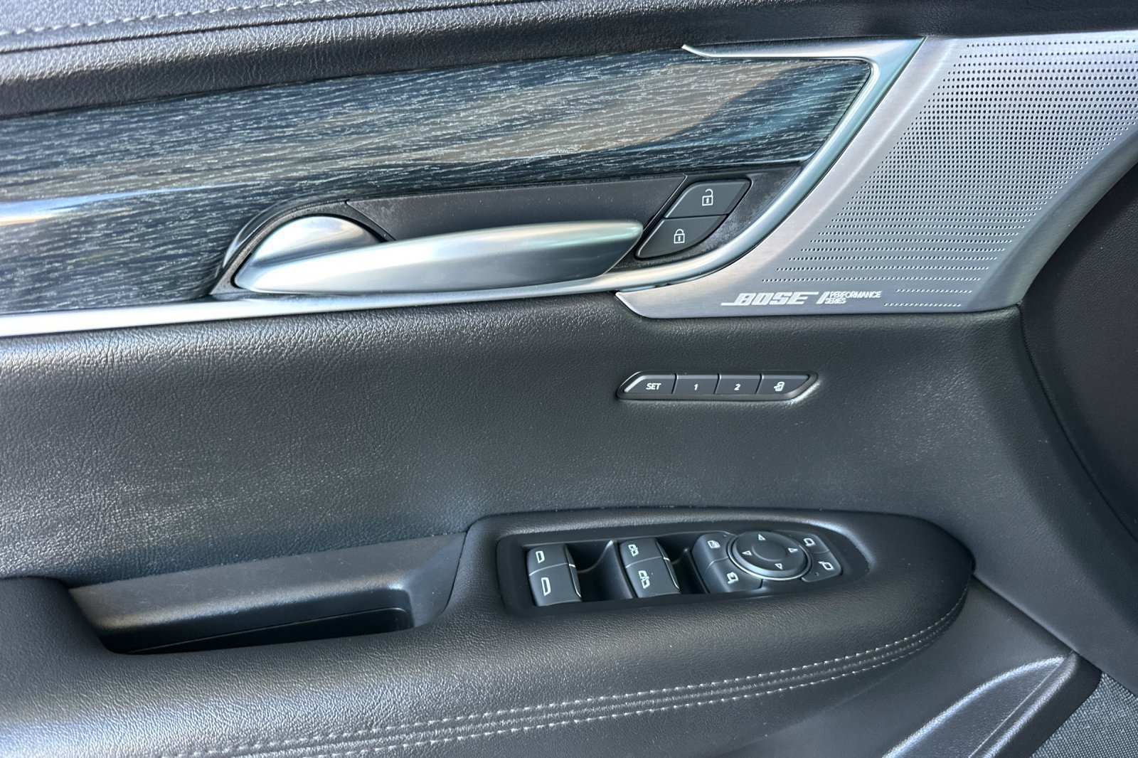 Certified 2023 Cadillac XT5 Premium Luxury FWD image 11