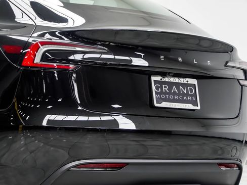 Used 2025 Tesla Model 3 Long Range RWD image 17