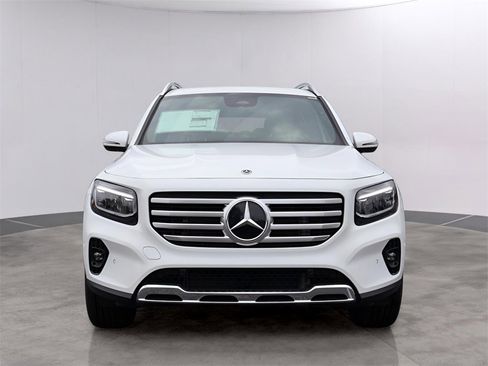 New 2025 Mercedes-Benz GLB 250 4MATIC image 2
