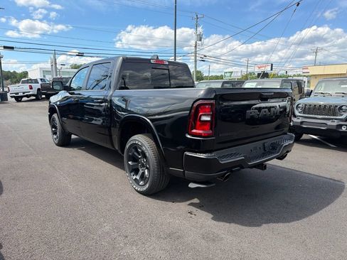 New 2026 RAM 1500 Big Horn AWD/4WD image 7