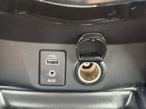 Used 2017 Nissan Rogue S w/ S Family Package FWD image 32
