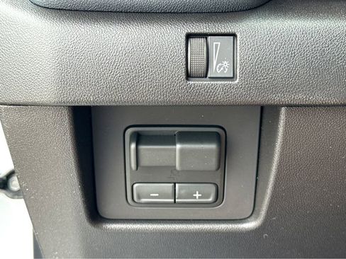 New 2026 GMC Canyon Denali AWD/4WD image 10