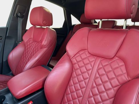 Used 2024 Audi SQ5 Premium Plus w/ S Sport Package image 24