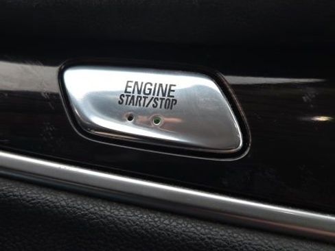 Used 2020 Buick Enclave Essence image 38
