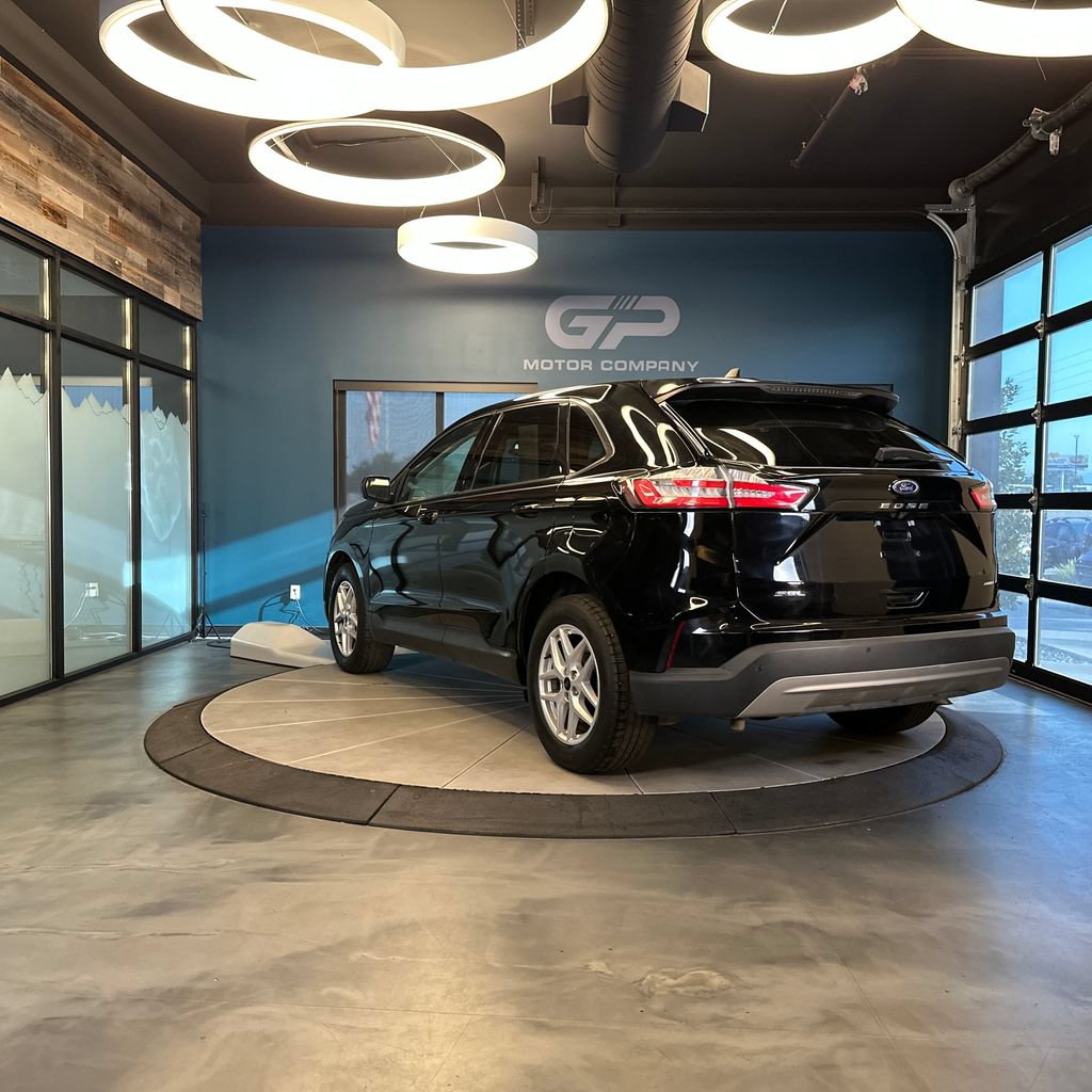 Used 2024 Ford Edge SEL AWD/4WD image 5