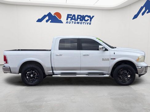 Used 2016 RAM 1500 Laramie w/ Convenience Group AWD/4WD image 4