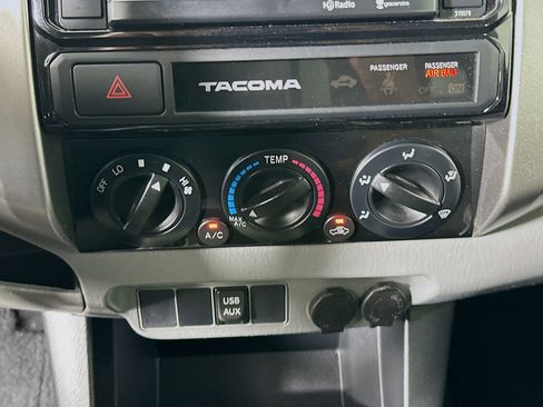 Used 2015 Toyota Tacoma PreRunner w/ SR5 Package image 22