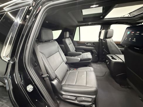 Used 2026 GMC Yukon Denali w/ Denali Reserve Package AWD/4WD image 29