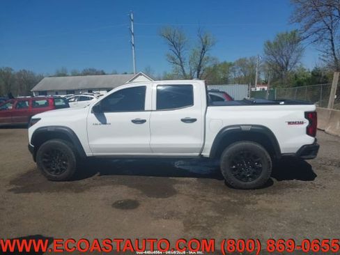 Used 2024 Chevrolet Colorado Trail Boss w/ Advanced Trailering Package AWD/4WD image 5