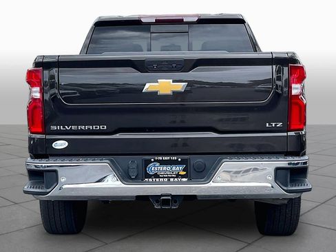Used 2022 Chevrolet Silverado 1500 LTZ w/ LTZ Convenience Package II AWD/4WD image 5