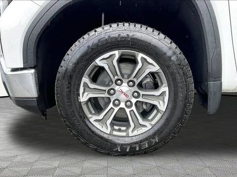 Used 2025 GMC Sierra 1500 SLT AWD/4WD image 21