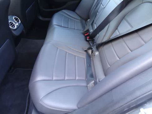 Used 2019 Mercedes-Benz C 300 Sedan image 8