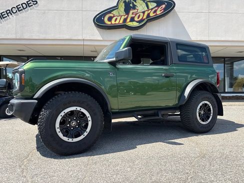 Used 2022 Ford Bronco 2-Door w/ Sasquatch Package AWD/4WD image 5