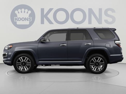Used 2016 Toyota 4Runner Limited AWD/4WD image 2
