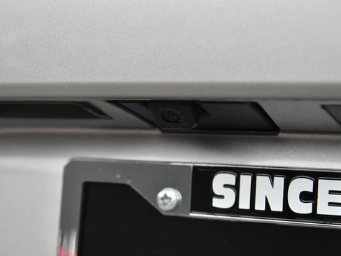 Used 2023 Toyota Sienna LE image 41