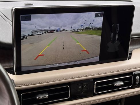 Used 2021 Lincoln Nautilus Reserve FWD image 14